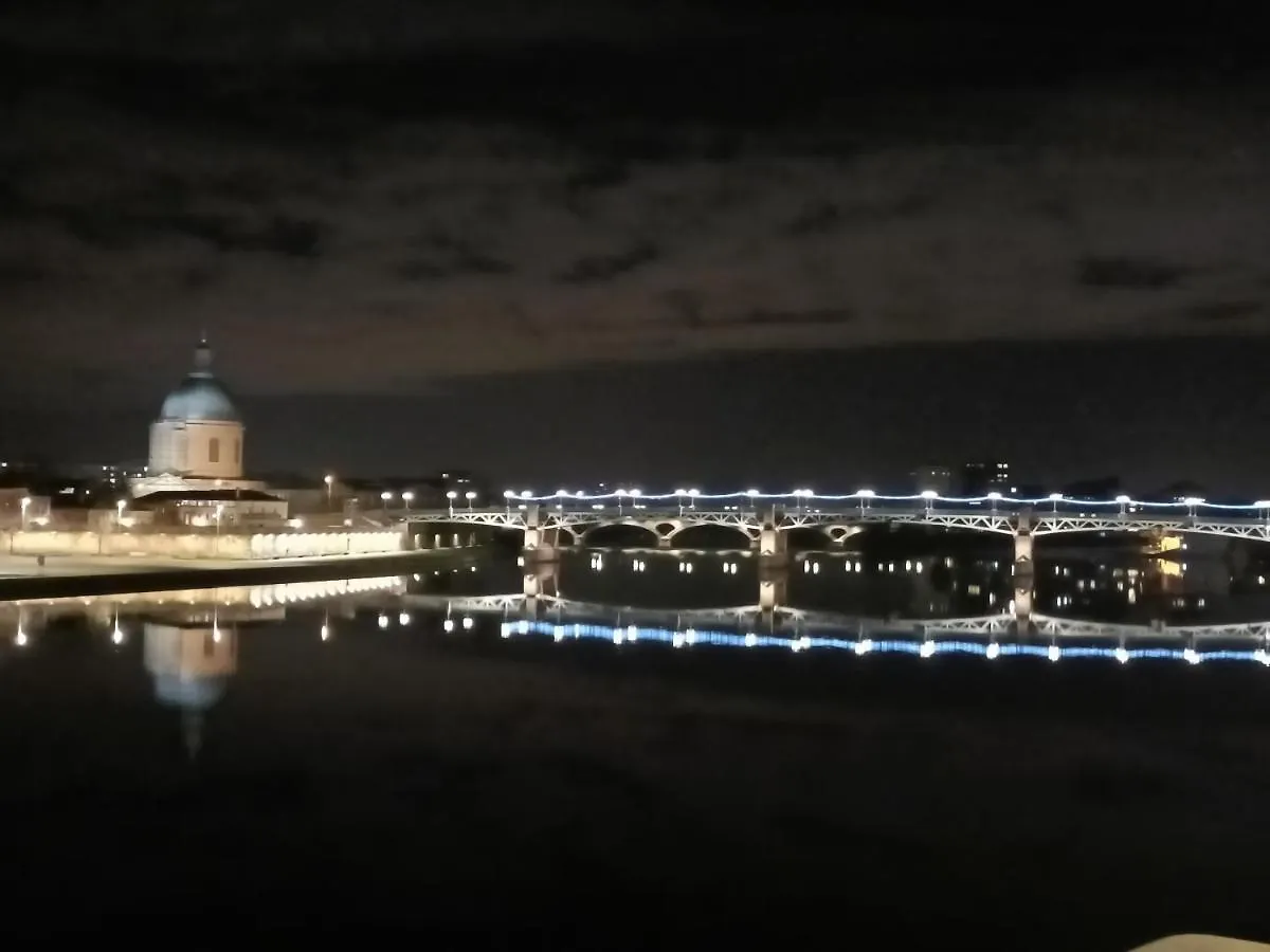 Appartement Entier T2 Avec Piscine Paradis Entierement Meuble Proche Metro Toulouse 0*,  France